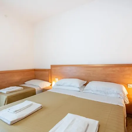 La Pineta Отель